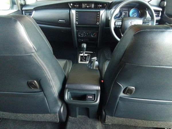 2025-Toyota-Fortuner-24-GD-6-RB-Auto image:17