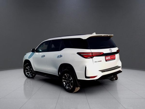 2025-Toyota-Fortuner-24-GD-6-RB-Auto image:4