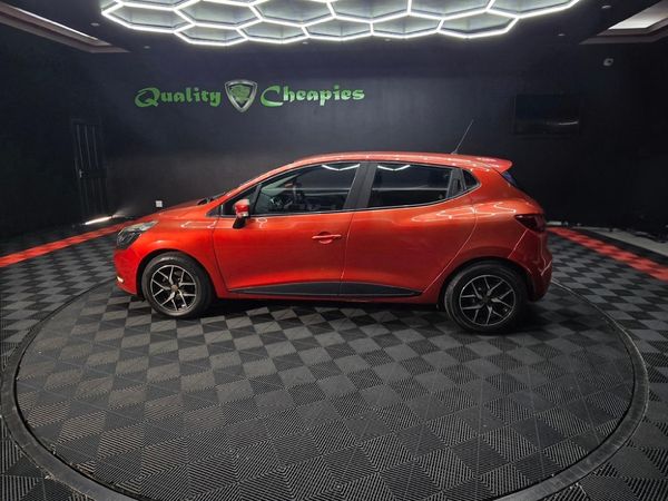 2018-Renault-Clio-IV-900T-Expression-5-dr-66kW image:4