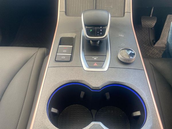 2025-Omoda-C5-15T-Luxury-X image:26