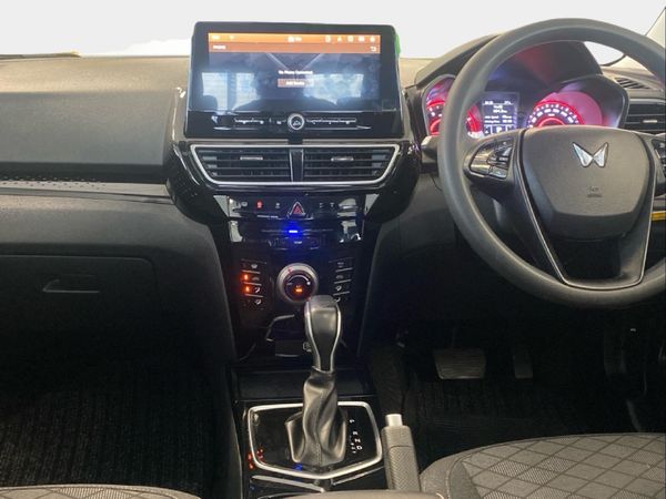 2024-Mahindra-XUV-3XO-12T-MX3-Auto image:10