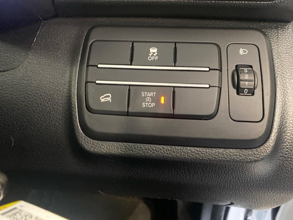 2024-Mahindra-XUV-3XO-12T-MX3-Auto image:26