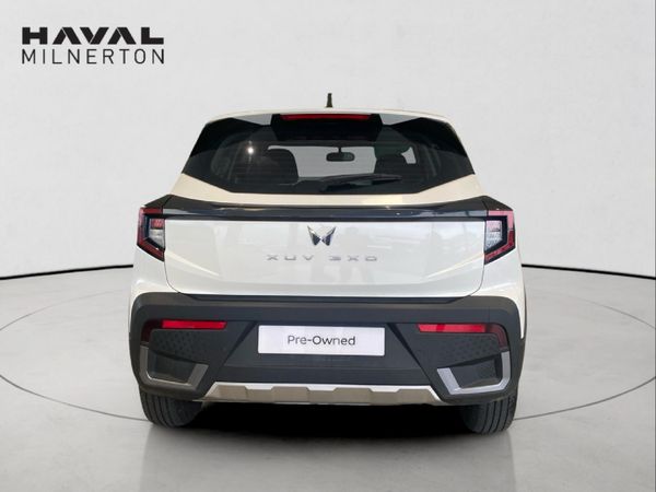 2024-Mahindra-XUV-3XO-12T-MX3-Auto image:4