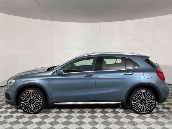 2016-Mercedes-Benz-GLA-250-AMG-4Matic image:17