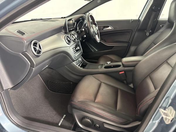 2016-Mercedes-Benz-GLA-250-AMG-4Matic image:8