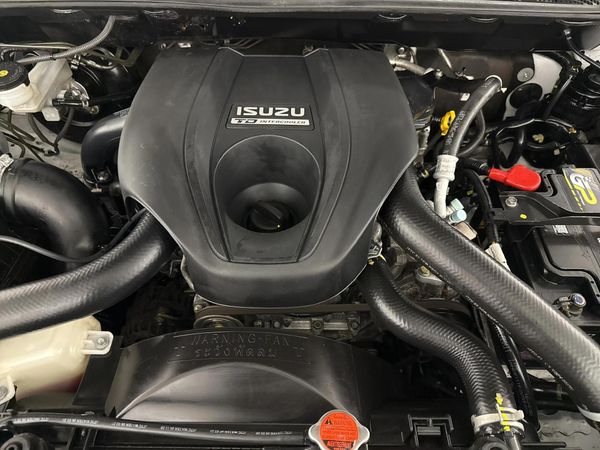 2020-Isuzu-D-Max-250-HO-Hi-Rider-Double-Cab image:13
