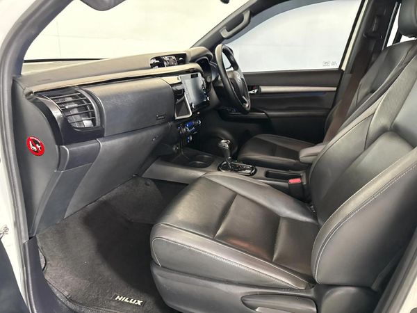2022-Toyota-Hilux-28-GD-6-Raised-Body-Legend-Auto-Double-Cab image:8