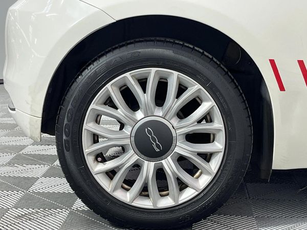 2018-Fiat-500-900T-Twinair-Lounge-Cabriolet image:4