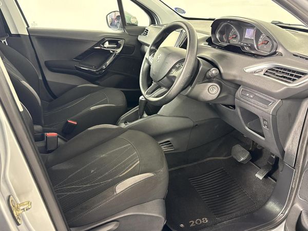 2014-Peugeot-208-16-VTi-Allure-Auto-5-dr image:9