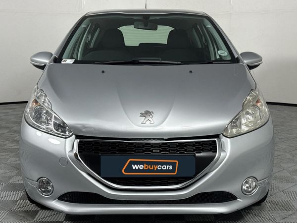 2014-Peugeot-208-16-VTi-Allure-Auto-5-dr image:14