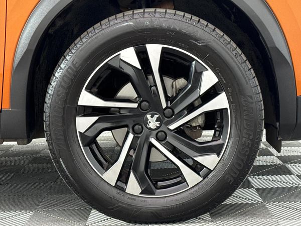 2023-Peugeot-2008-12T-Allure-Auto image:4