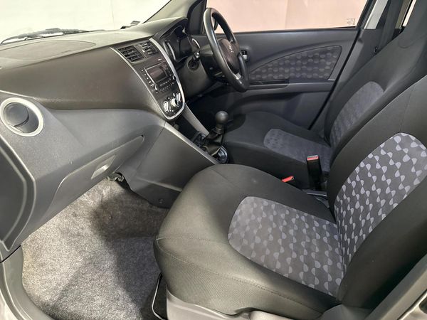 2015-Suzuki-Celerio-10-GL image:8
