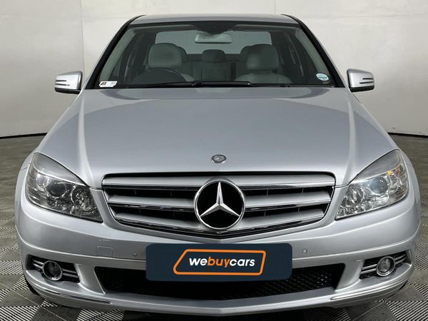 2010-Mercedes-Benz-C-Class-C-200-CGI-BE-Avantgarde-Auto image:13