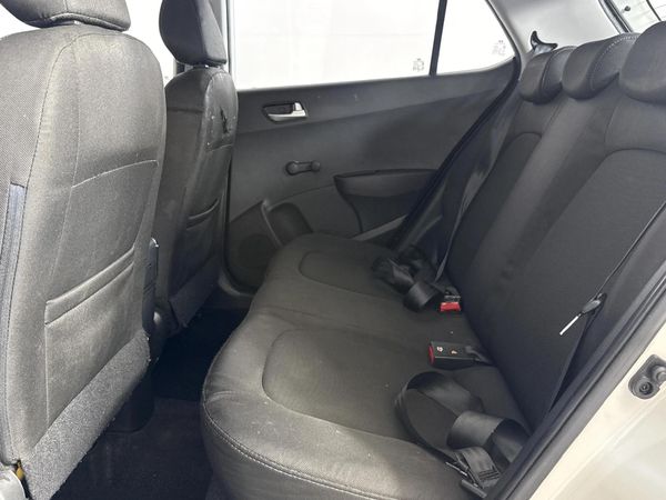 2018-Hyundai-Grand-i10-10-Motion image:8