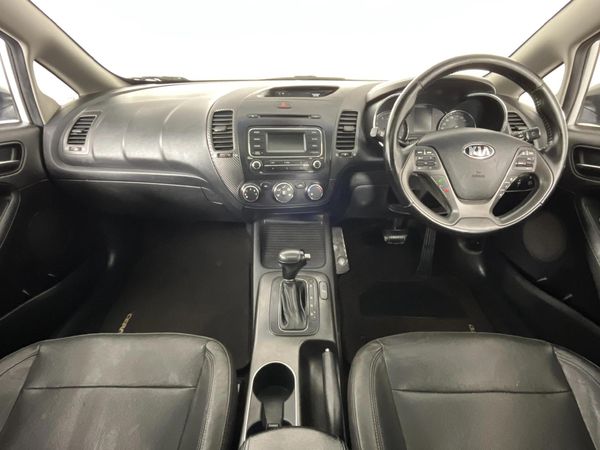 2014-Kia-Cerato-20-EX-Auto image:1