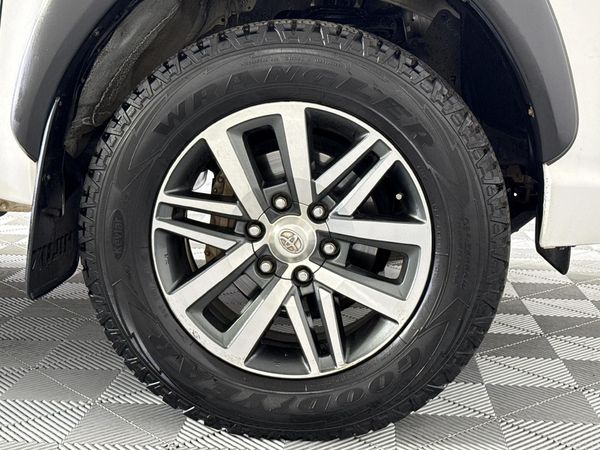 2018-Toyota-Hilux-28-GD-6-Raised-Body-Auto-Raider-Double-Cab image:5