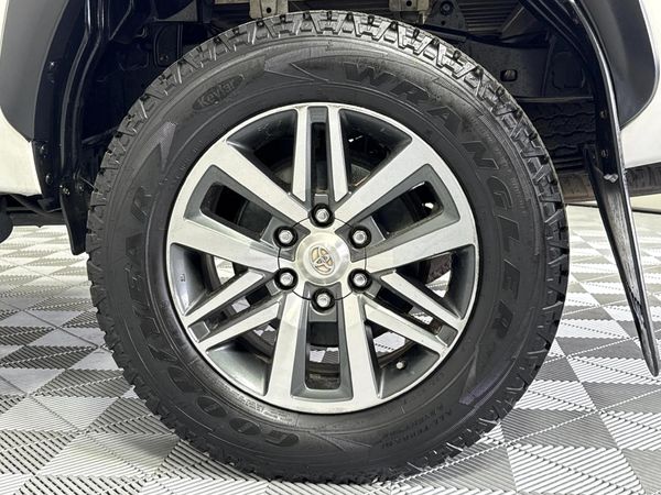 2018-Toyota-Hilux-28-GD-6-Raised-Body-Auto-Raider-Double-Cab image:6