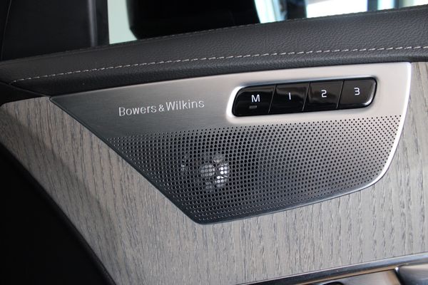 2025-Volvo-XC90-T8-Ultra-Dark-Phev image:17