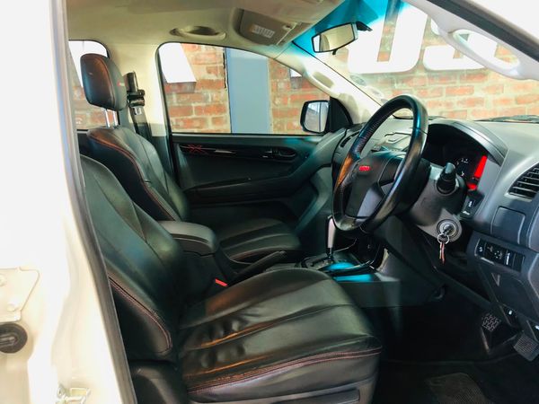2020-Isuzu-D-Max-300-X-Rider-Auto-Double-Cab image:11