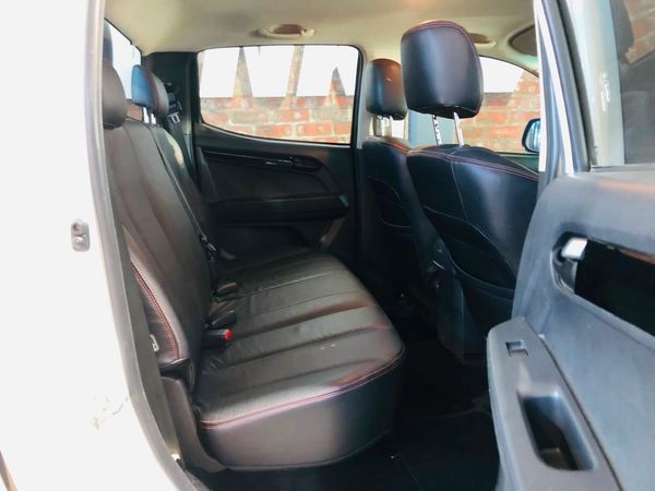 2020-Isuzu-D-Max-300-X-Rider-Auto-Double-Cab image:13