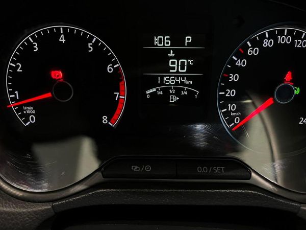 2023-Volkswagen-Polo-Vivo-16-Comfortline-Auto-5-dr image:7