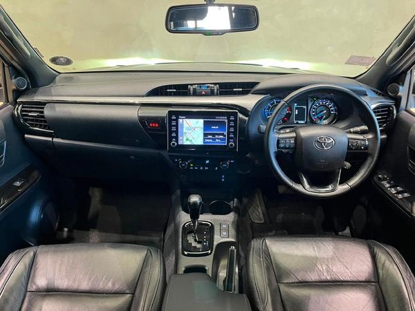 2021-Toyota-Hilux-28-GD-6-Raised-Body-Legend-Auto-Double-Cab image:5