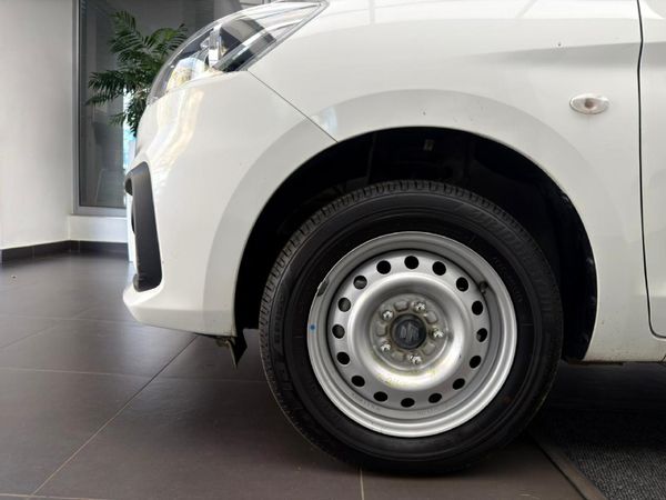 2025-Suzuki-Ertiga-15-GA image:21