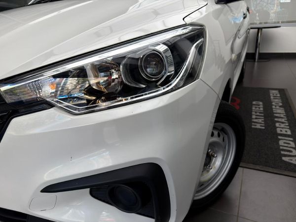 2025-Suzuki-Ertiga-15-GA image:4