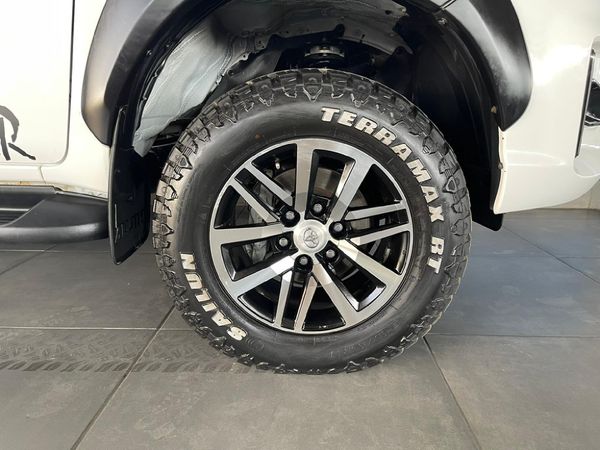 2019-Toyota-Hilux-24-GD-6-Raised-Body-SRX-Auto-Double-Cab image:15