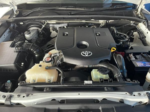 2019-Toyota-Hilux-24-GD-6-Raised-Body-SRX-Auto-Double-Cab image:16