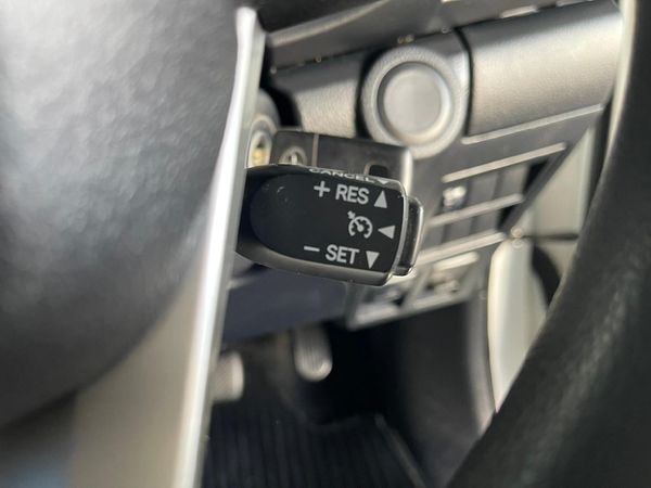 2019-Toyota-Hilux-24-GD-6-Raised-Body-SRX-Auto-Double-Cab image:8