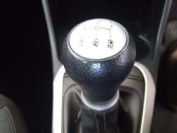 2022-Kia-Picanto-10-Street image:12