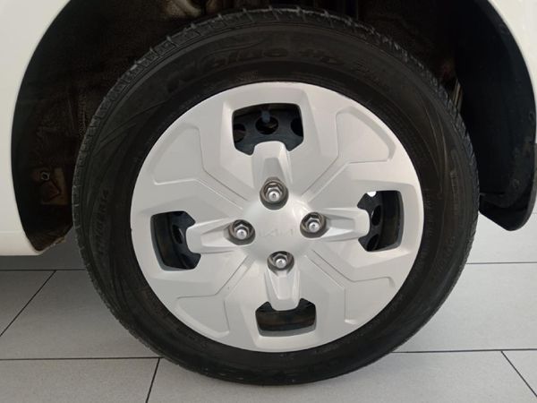 2022-Kia-Picanto-10-Street image:19