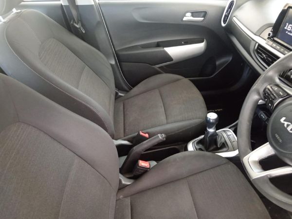 2022-Kia-Picanto-10-Street image:7