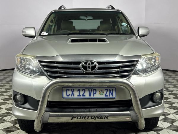 2013-Toyota-Fortuner-25-D-4D-Raised-Body image:14