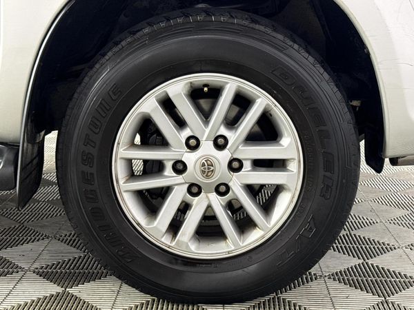 2013-Toyota-Fortuner-25-D-4D-Raised-Body image:5