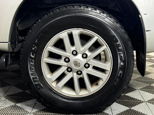 2013-Toyota-Fortuner-25-D-4D-Raised-Body image:6