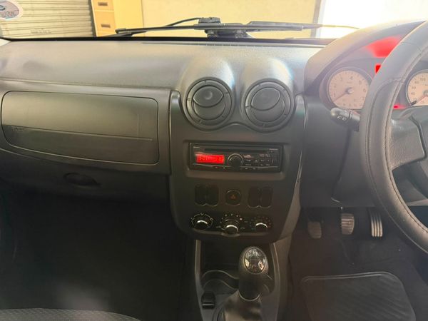 2022-Nissan-NP200-16-AC-Safety-Pack image:10