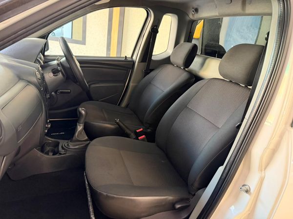 2022-Nissan-NP200-16-AC-Safety-Pack image:12