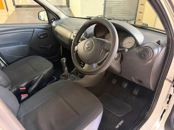 2022-Nissan-NP200-16-AC-Safety-Pack image:14