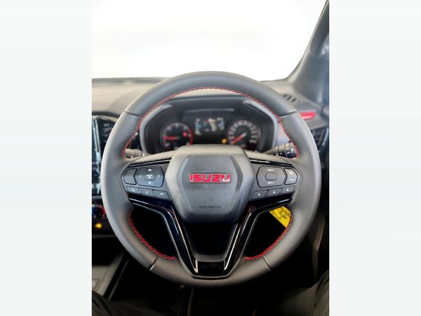 2026-Isuzu-D-Max-19-DDI-HR-X-Rider-Auto-Double-Cab image:13