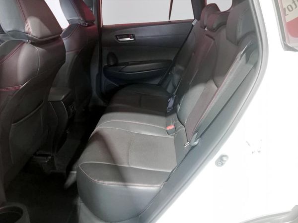 2023-Toyota-Corolla-Cross-18-GR-S image:8