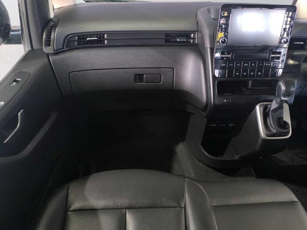 2023-Hyundai-Staria-22d-Executive-Auto image:21