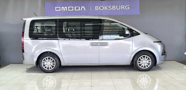 2023-Hyundai-Staria-22d-Executive-Auto image:5