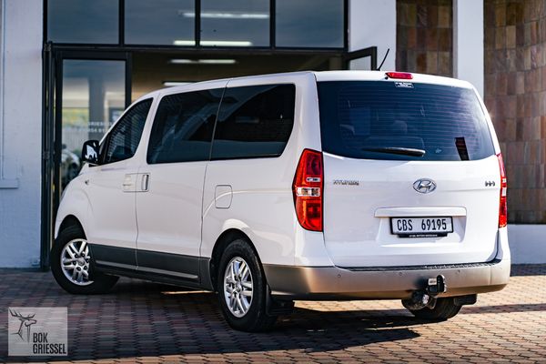 2016-Hyundai-H-1-25-CRDi-Elite-Auto image:3