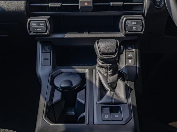 2026-Toyota-RAV4-25-GX-Hybrid-CVT-Auto-E-Four image:11