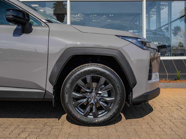 2026-Toyota-RAV4-25-GX-Hybrid-CVT-Auto-E-Four image:16