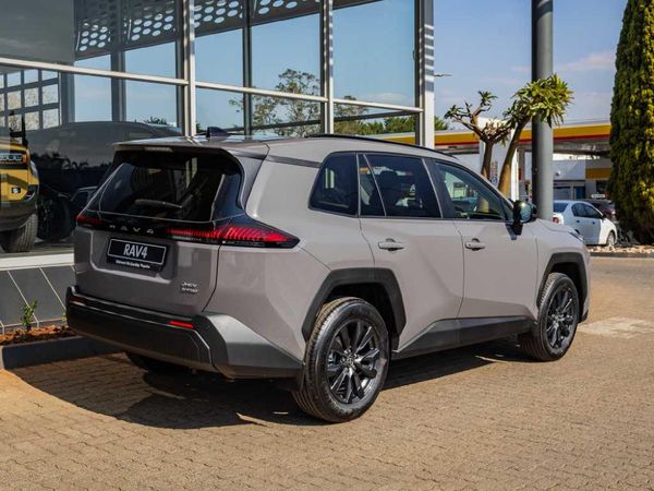 2026-Toyota-RAV4-25-GX-Hybrid-CVT-Auto-E-Four image:18