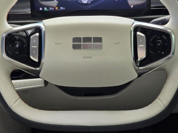 2026-Geely-E5-EM-i-Apex-Phev image:9