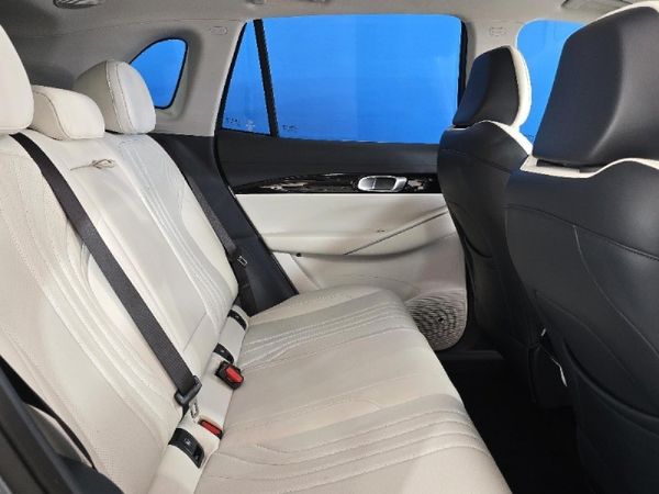 2026-Geely-E5-EM-i-Apex-Phev image:10